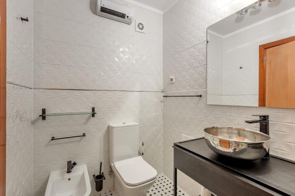 Spacious 3-Bedroom Condo In Lisabona Exterior foto