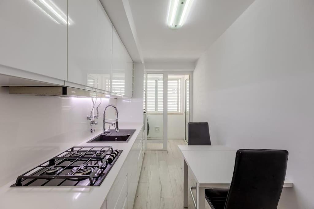 Spacious 3-Bedroom Condo In Lisabona Exterior foto